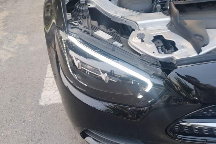 Used Mercedes-Benz E-Class 2022 E 260 Stylish Sports Edition Right Front Headlight