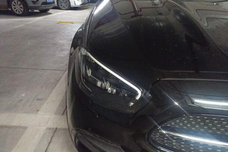 Used Mercedes-Benz E-Class 2022 Second Facelift E 260 L Sport Edition Right Front Headlight