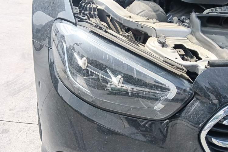 Used Mercedes-Benz E-Class 2022 Updated E 300 L Stylish Edition Right Front Headlight