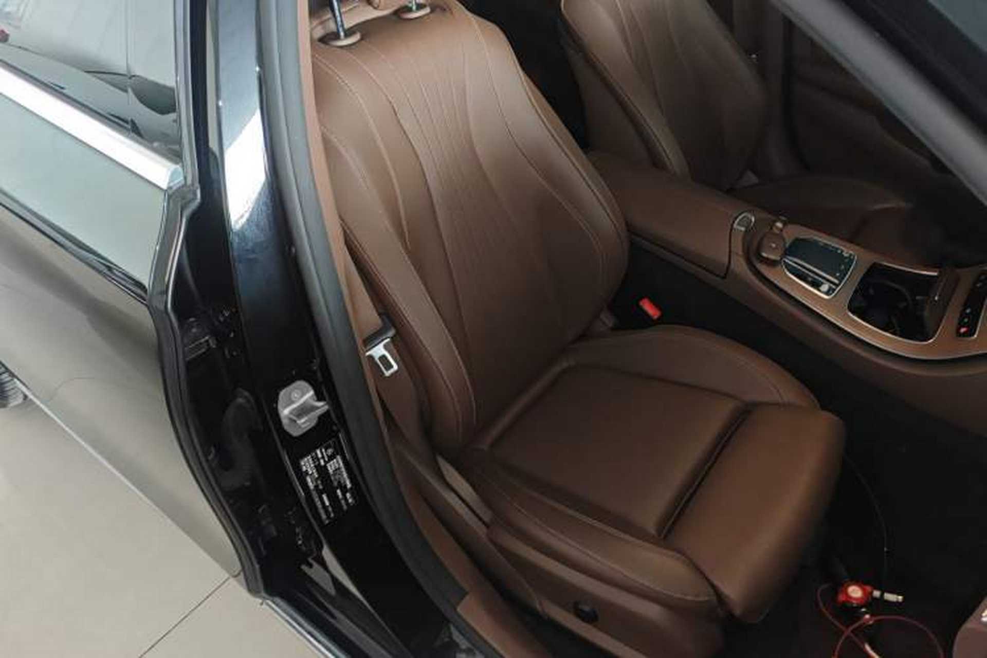 Used Mercedes-Benz E-Class 2022 Second Facelift E 300 L Fashion Edition Right Front Seat
