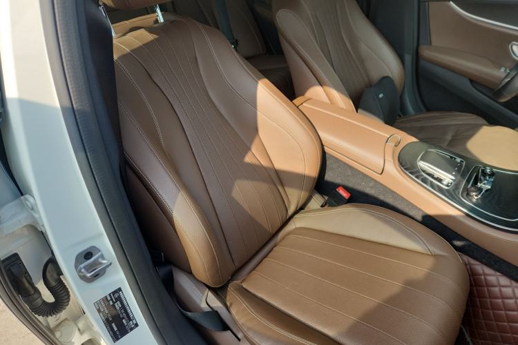 Used Mercedes-Benz E-Class 2022 E 300 Stylish Sports Edition Right Front Seat