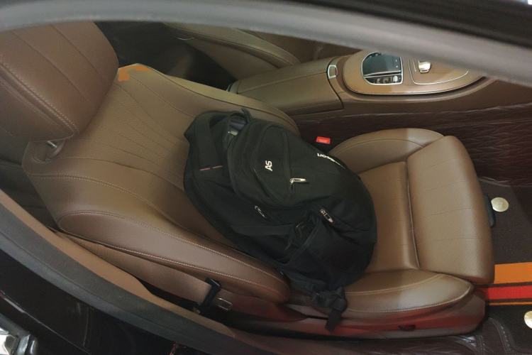 Used Mercedes-Benz E-Class 2022 Updated E 300 L Luxury Edition Right Front Seat