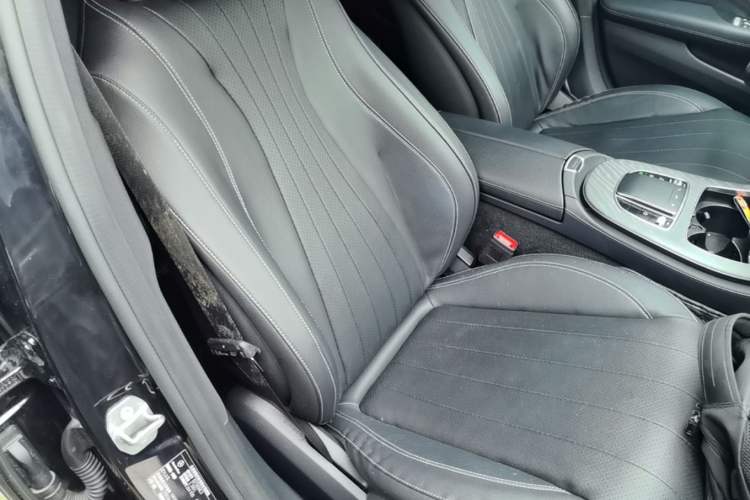 Used Mercedes-Benz E-Class 2022 E 300 L Stylish Model Right Front Seat