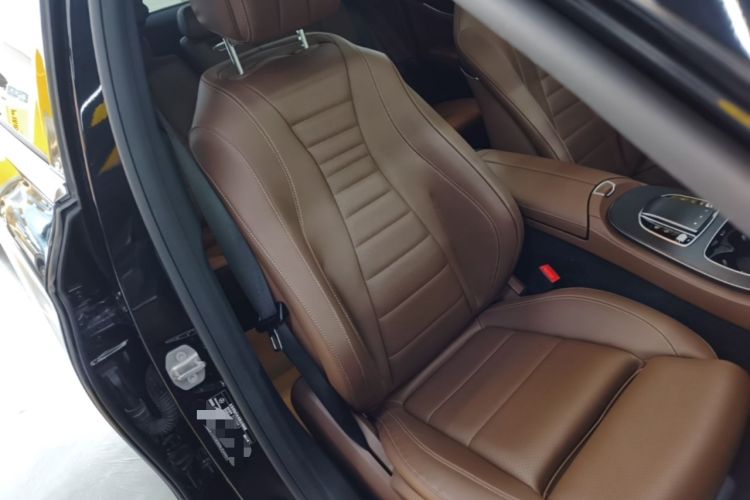 Used Mercedes-Benz E-Class 2022 Second Facelift E 300 L Sport Luxury Edition Right Front Seat