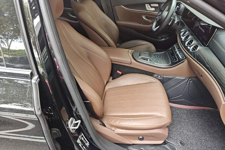 Used Mercedes-Benz E-Class 2022 E 300 Stylish Sports Edition Right Front Seat