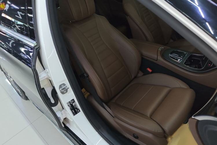 Used Mercedes-Benz E-Class 2022 Second Facelift E 260 L Sport Edition Right Front Seat