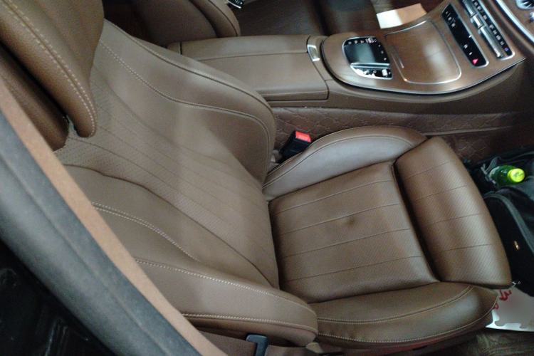 Used Mercedes-Benz E-Class 2022 Updated E 300 L Luxury Edition Right Front Seat