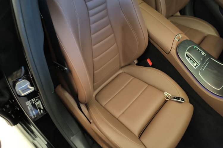 Used Mercedes-Benz E-Class 2022 Revised E 300 L Sport Luxury Edition Right Front Seat
