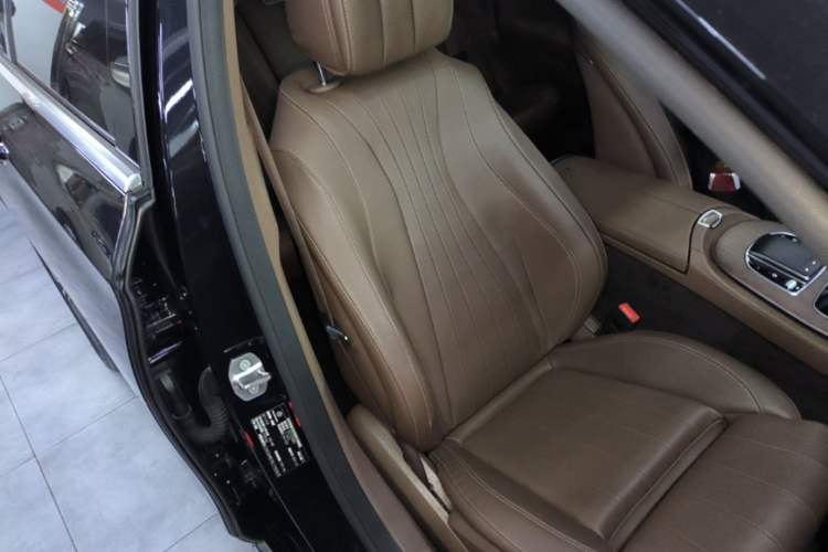 Used Mercedes-Benz E-Class 2022 E 260 L Right Front Seat