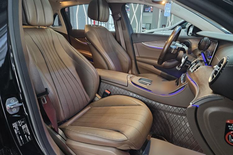 Used Mercedes-Benz E-Class 2022 Revised Version E 300 L Fashion Edition Right Front Seat