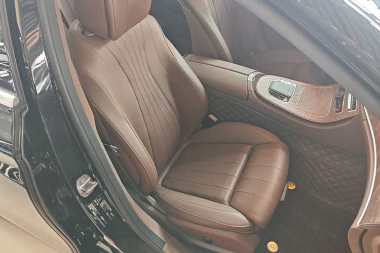 Used Mercedes-Benz E-Class 2022 Second Facelift E 260 L Right Front Seat