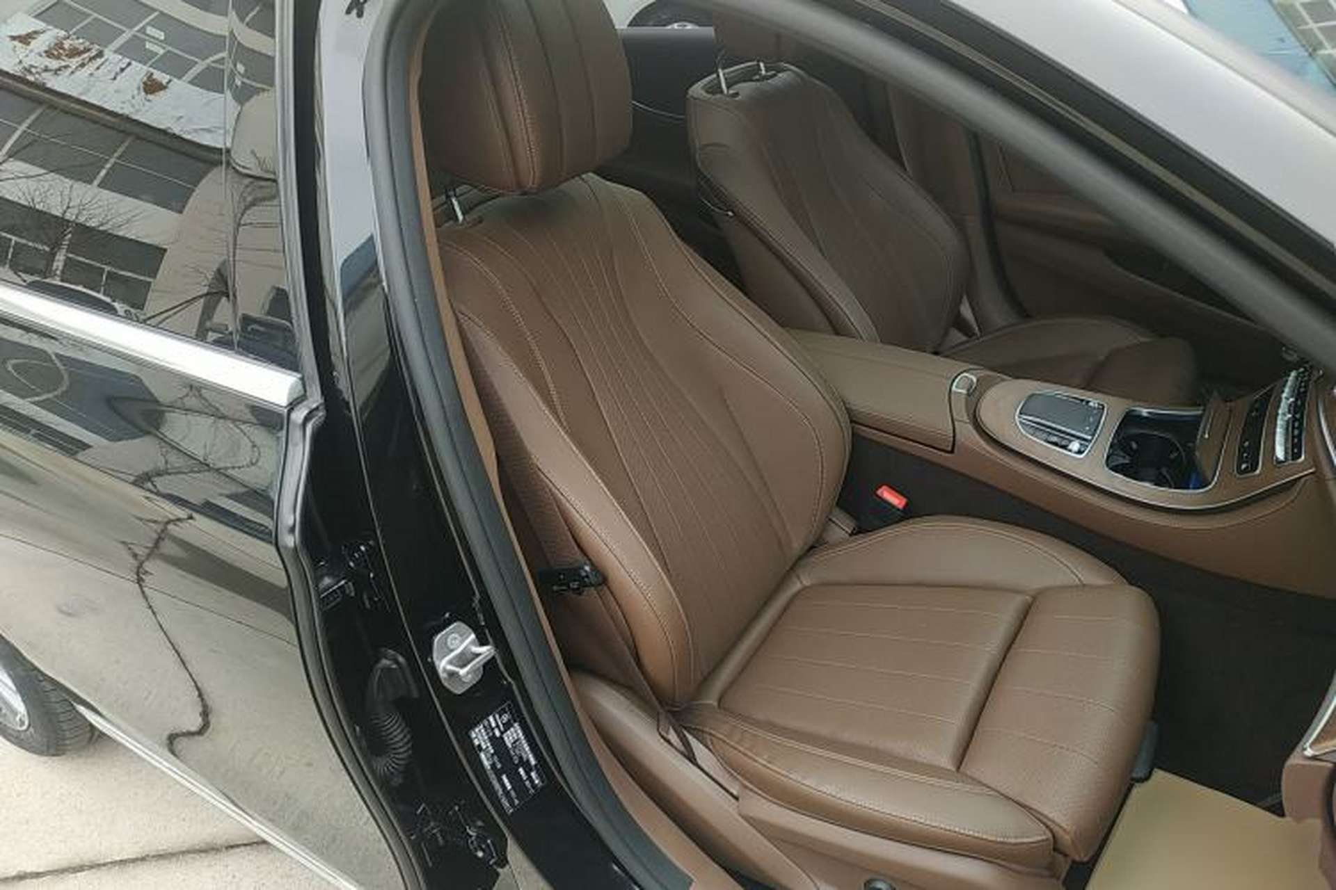 Used Mercedes-Benz E-Class 2022 E 260 L Right Front Seat