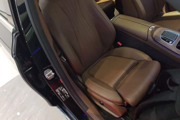 Used Mercedes-Benz E-Class 2022 E 260 L Right Front Seat