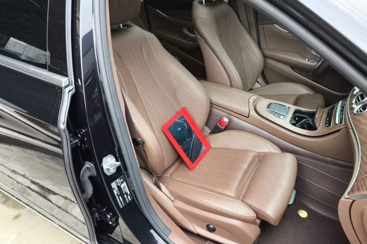 Used Mercedes-Benz E-Class 2022 Updated E 260 L Right Front Seat