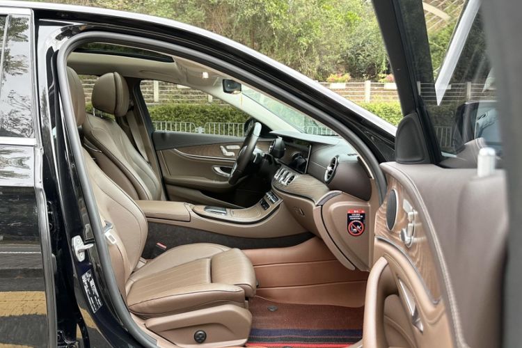 Used Mercedes-Benz E-Class 2022 Updated E 300 L Stylish Edition Right Front Seat