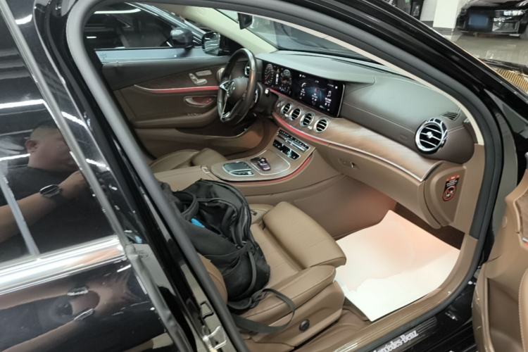 Used Mercedes-Benz E-Class 2022 Updated E 300 L Luxury Edition Right Front Seat