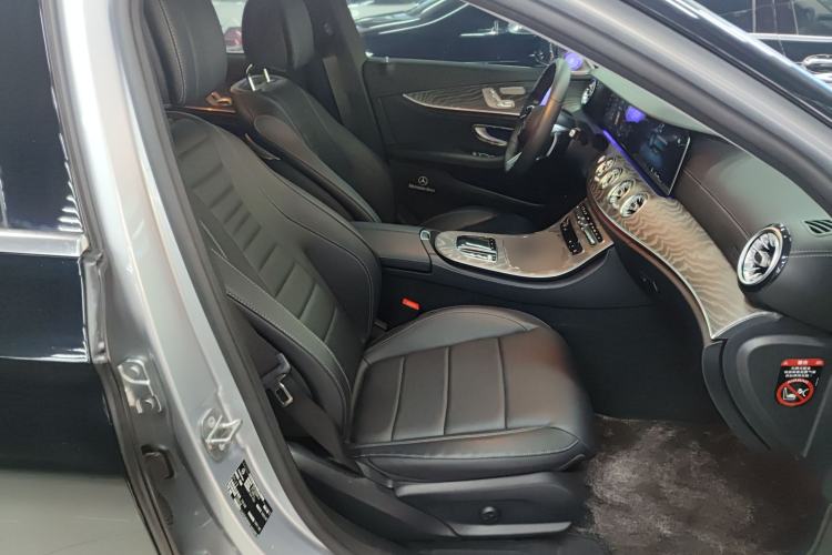 Used Mercedes-Benz E-Class 2022 Revised Version E 300 L Sport Luxury Edition Right Front Seat