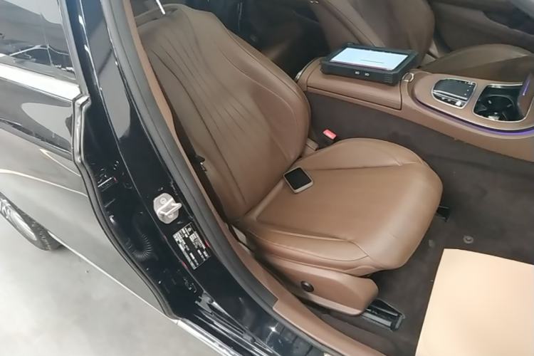 Used Mercedes-Benz E-Class 2022 E 300 L Luxury Model Right Front Seat