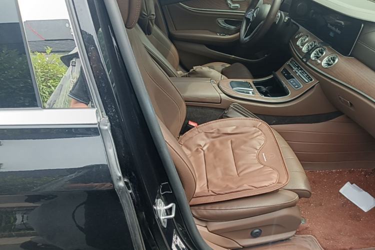 Used Mercedes-Benz E-Class 2022 Updated E 260 L Right Front Seat