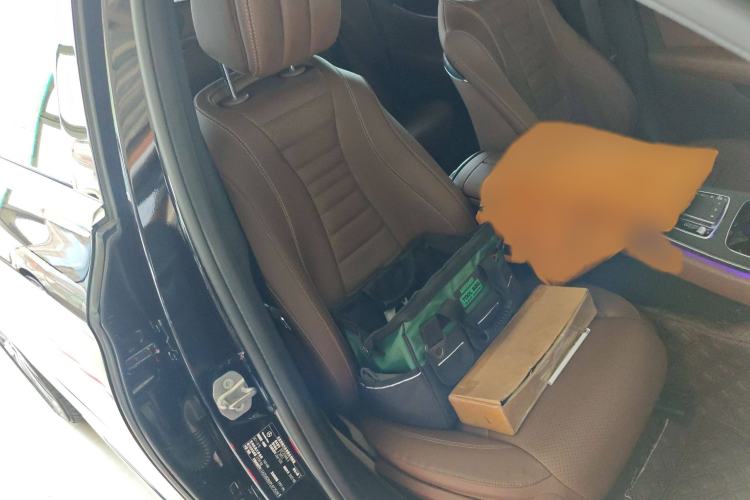 Used Mercedes-Benz E-Class 2022 Revised Version E 300 L Sporty and Stylish Edition Right Front Seat