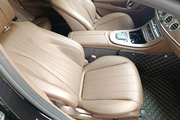 Used Mercedes-Benz E-Class 2022 E 300 L Stylish Model Right Front Seat