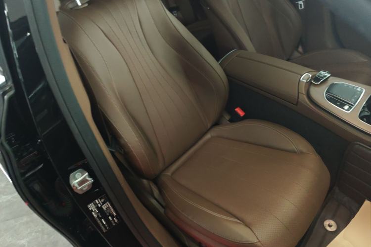 Used Mercedes-Benz E-Class 2022 Revised Version E 300 L Fashion Edition Right Front Seat