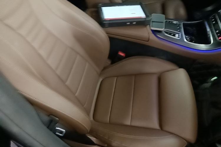 Used Mercedes-Benz E-Class 2022 Revised E 300 L Sporty and Stylish Edition Right Front Seat