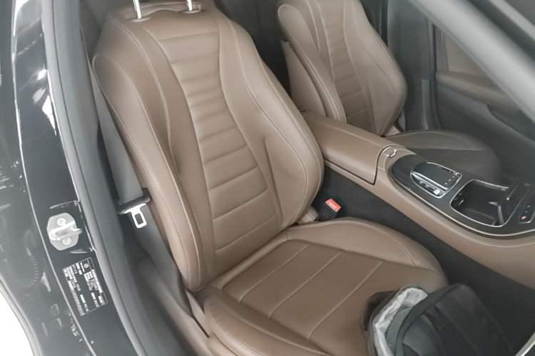 Used Mercedes-Benz E-Class 2022 Revised Version E 300 L Sport Luxury Edition Right Front Seat