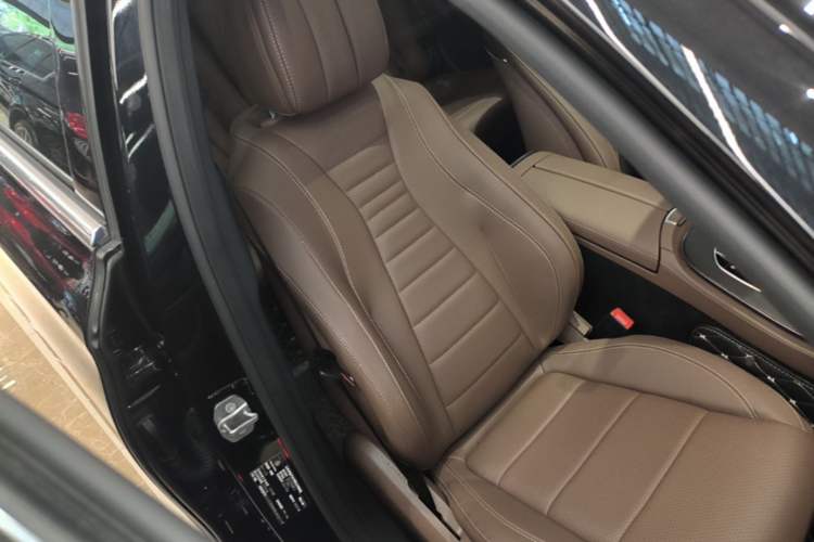 Used Mercedes-Benz E-Class 2022 Revised Version E 300 L Sport Luxury Edition Right Front Seat