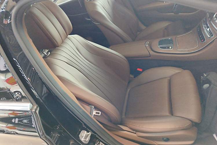Used Mercedes-Benz E-Class 2022 Updated E 300 L Stylish Edition Right Front Seat