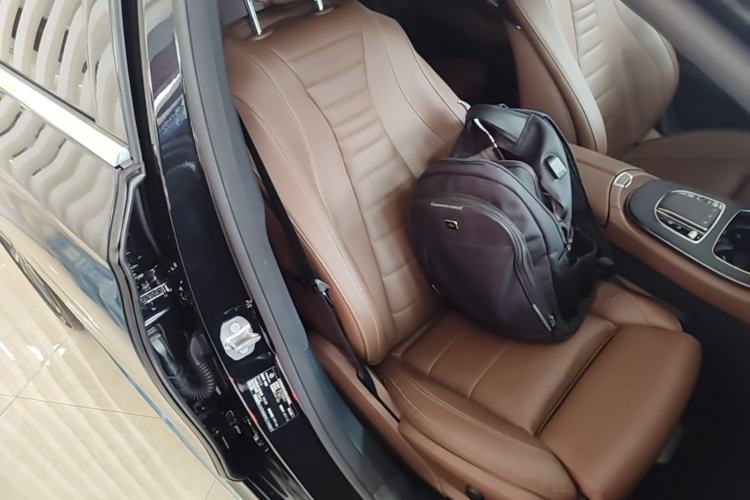 Used Mercedes-Benz E-Class 2022 Revised E 300 L Sport Luxury Edition Right Front Seat