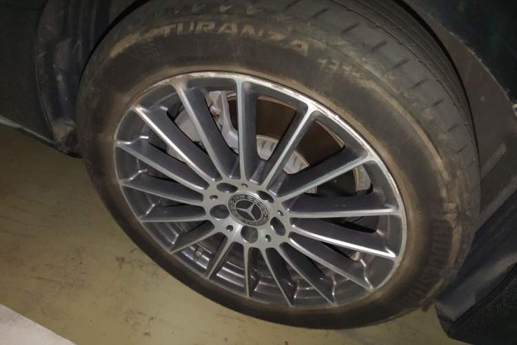 Used Mercedes-Benz E-Class 2022 Restyled E 260 L Sport Edition Right Front Wheel Hub