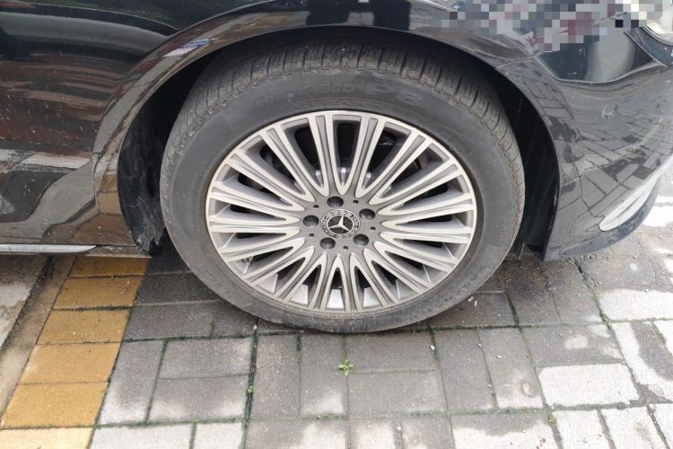 Used Mercedes-Benz E-Class 2022 Revised Version E 300 L Fashion Edition Right Front Wheel Hub