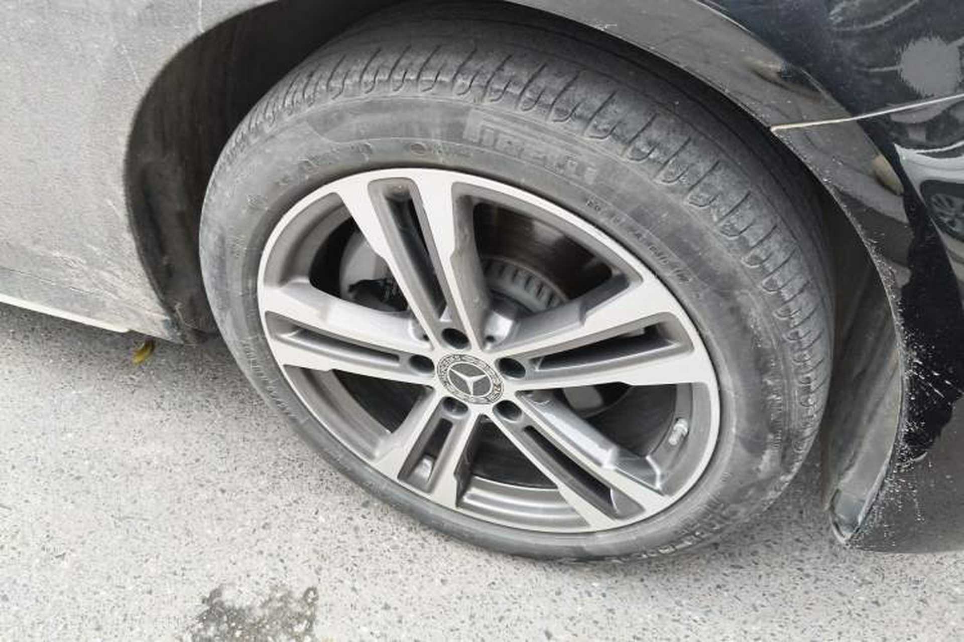 Used Mercedes-Benz E-Class 2022 Second Facelift E 260 L Sport Edition Right Front Wheel Hub