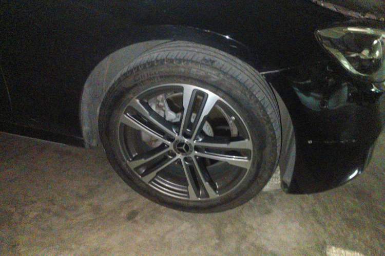 Used Mercedes-Benz E-Class 2022 Second Facelift E 260 L Sport Edition Right Front Wheel Hub