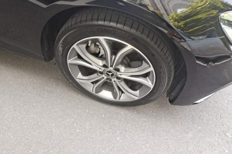 Used Mercedes-Benz E-Class 2022 E 300 L Sport Luxury Edition Right Front Wheel Hub