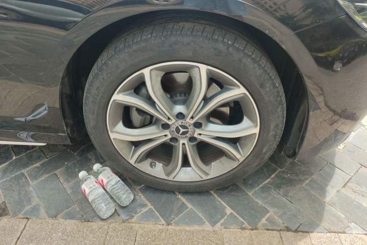 Used Mercedes-Benz E-Class 2022 Revised E 300 L Sport Luxury Edition Right Front Wheel Hub