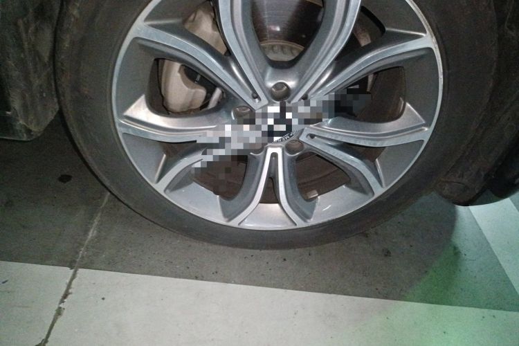 Used Mercedes-Benz E-Class 2022 Revised E 300 L Sport Prestige Edition Right Front Wheel Hub