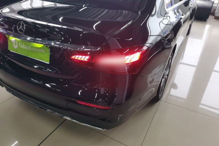 Used Mercedes-Benz E-Class 2022 Second Facelift E 300 L Sport Luxury Edition Right Rear Taillight