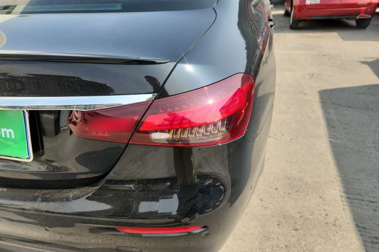Used Mercedes-Benz E-Class 2022 E 300 Stylish Sports Edition Right Rear Taillight