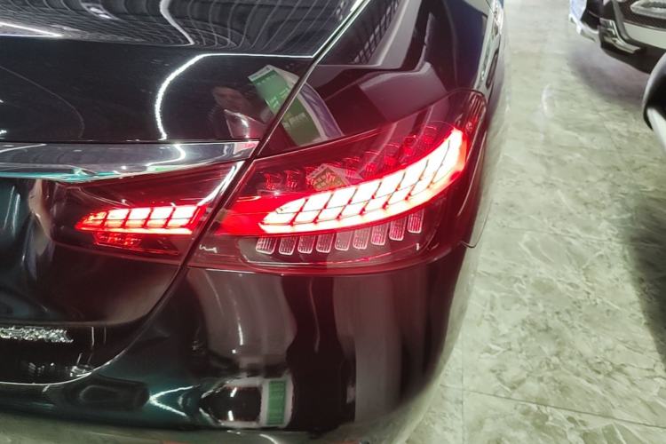Used Mercedes-Benz E-Class 2022 Second Facelift E 300 L Sporty and Stylish Edition Right Rear Taillight