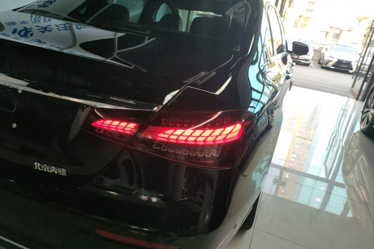 Used Mercedes-Benz E-Class 2022 E 300 L Stylish Model Right Rear Taillight