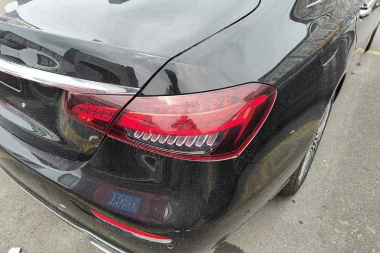 Used Mercedes-Benz E-Class 2022 Revised Version E 300 L Fashion Edition Right Rear Taillight