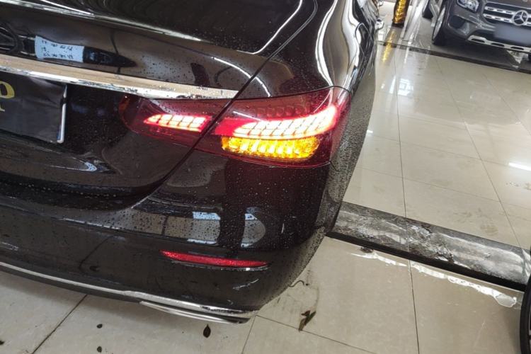 Used Mercedes-Benz E-Class 2022 Revised Version E 300 L Luxury Edition Right Rear Taillight
