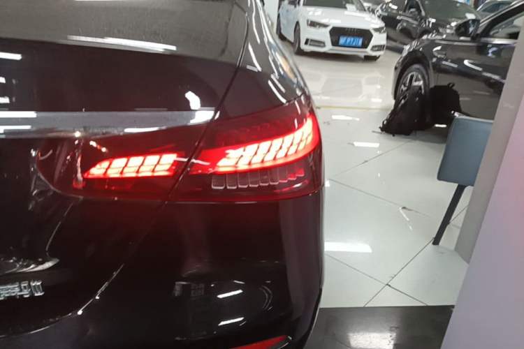 Used Mercedes-Benz E-Class 2022 Revised E 300 L Sporty and Stylish Edition Right Rear Taillight