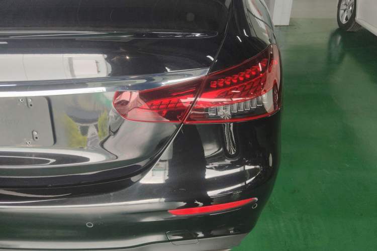 Used Mercedes-Benz E-Class 2022 E 300 Stylish Sports Edition Right Rear Taillight