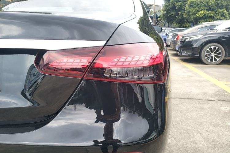 Used Mercedes-Benz E-Class 2022 E 260 L Right Rear Taillight