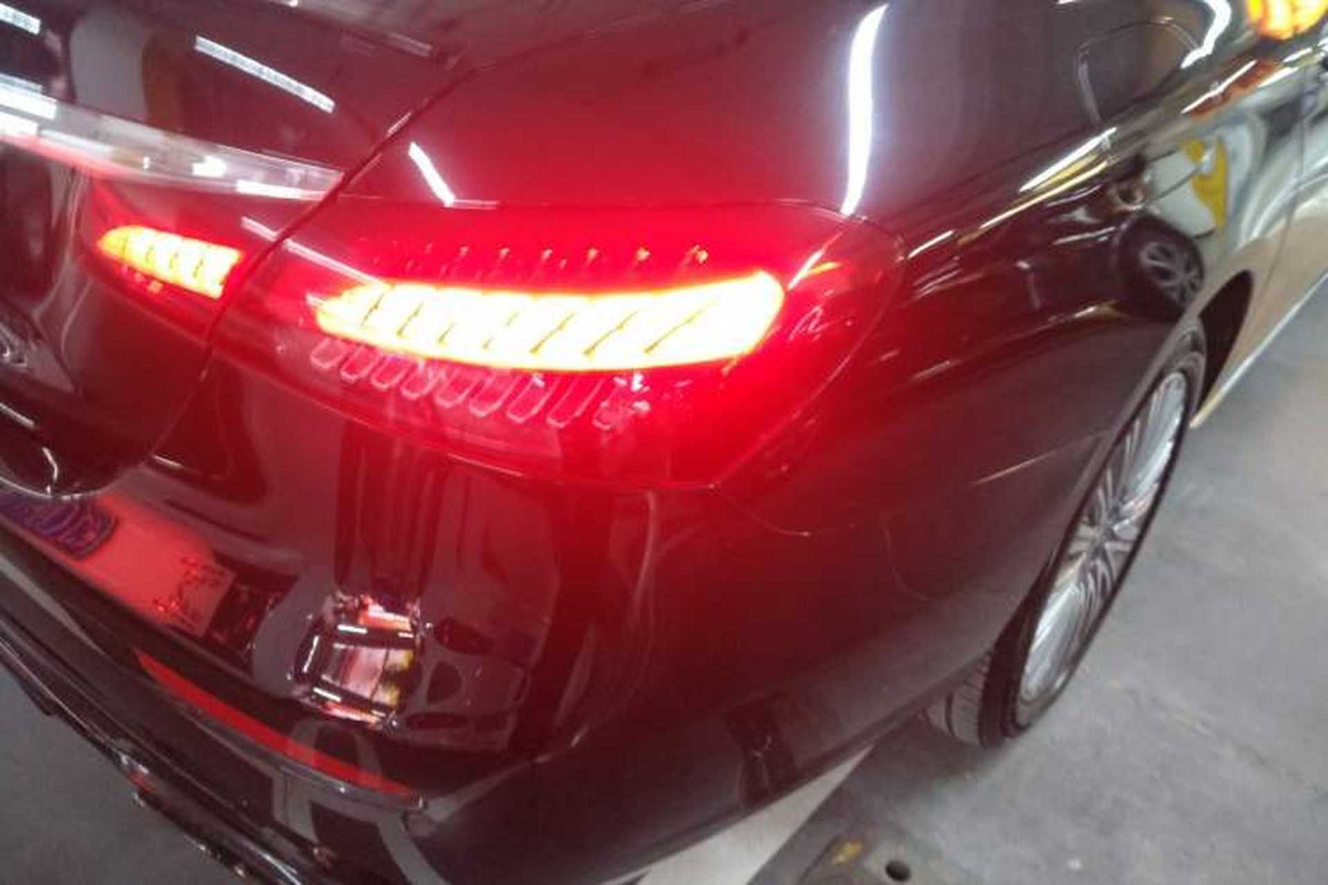 Used Mercedes-Benz E-Class 2022 Updated E 300 L Luxury Edition Right Rear Taillight