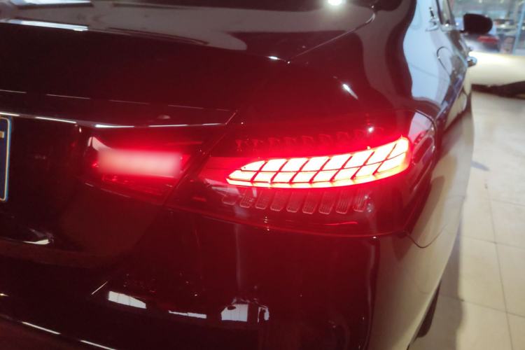 Used Mercedes-Benz E-Class 2022 Updated E 300 L Stylish Edition Right Rear Taillight