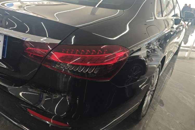 Used Mercedes-Benz E-Class 2022 Revised Version E 300 L Fashion Edition Right Rear Taillight